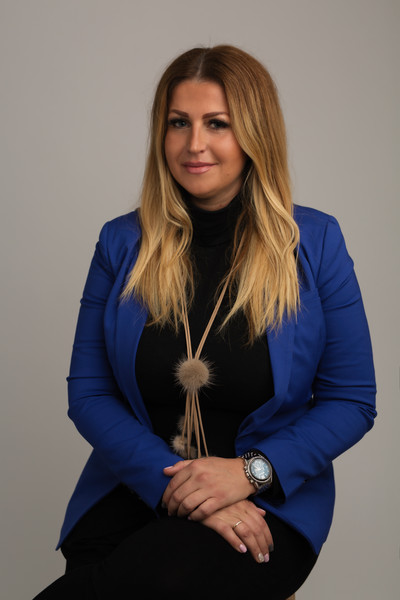 Ökrös-Dán Viktória