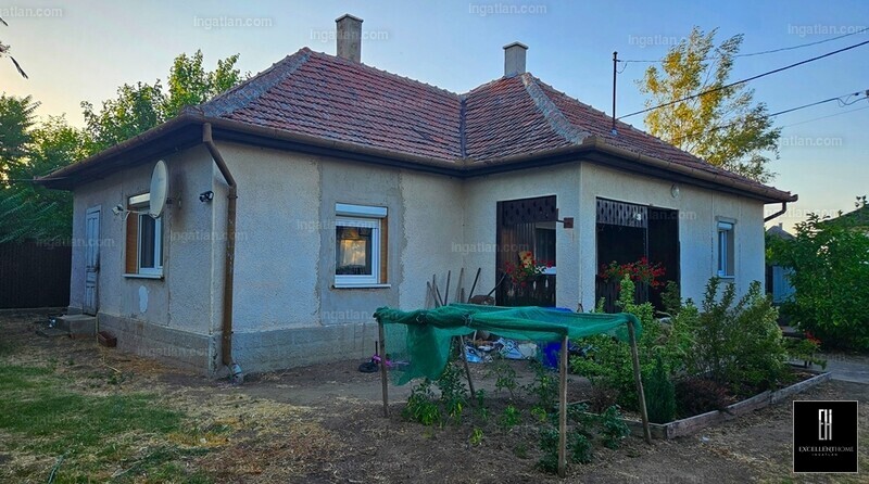 Hirdetés fotója