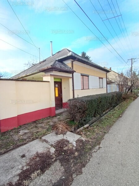Listing photo