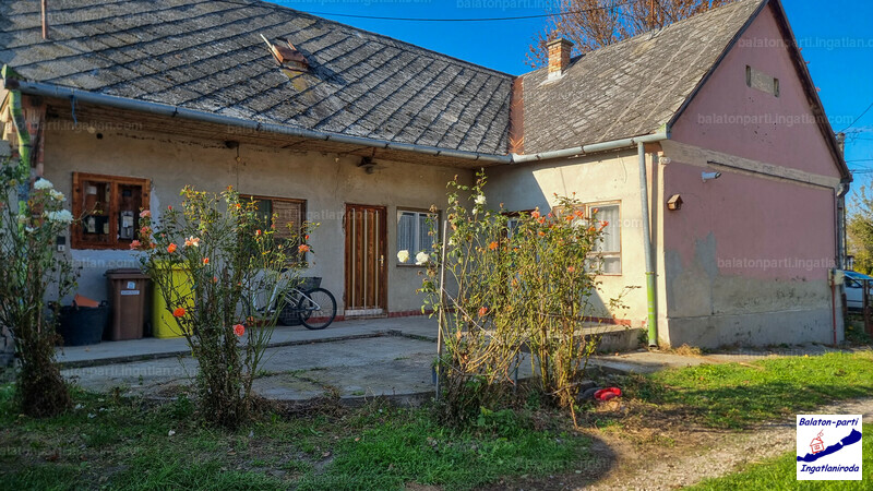 Listing photo