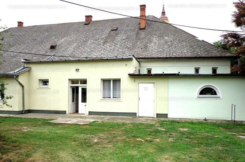 Listing photo