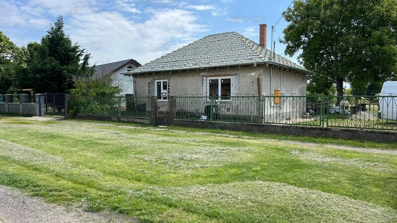 Listing photo