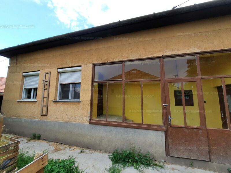 Listing photo