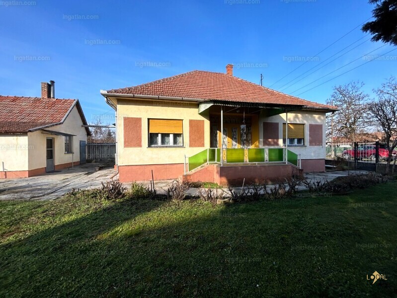 Listing photo