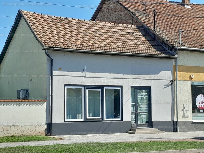 Hirdetés fotója