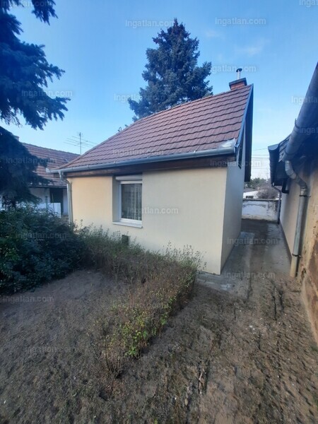 Listing photo