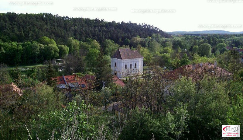 Hirdetés fotója