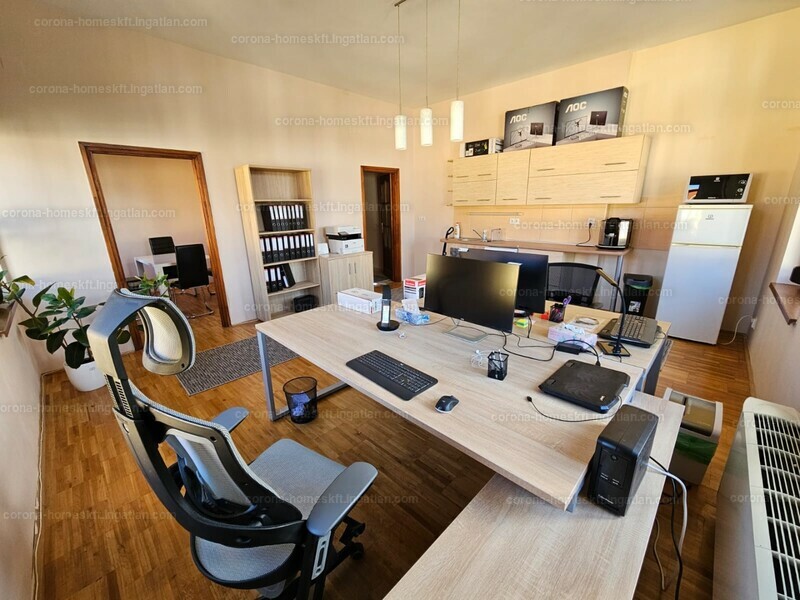 Listing photo