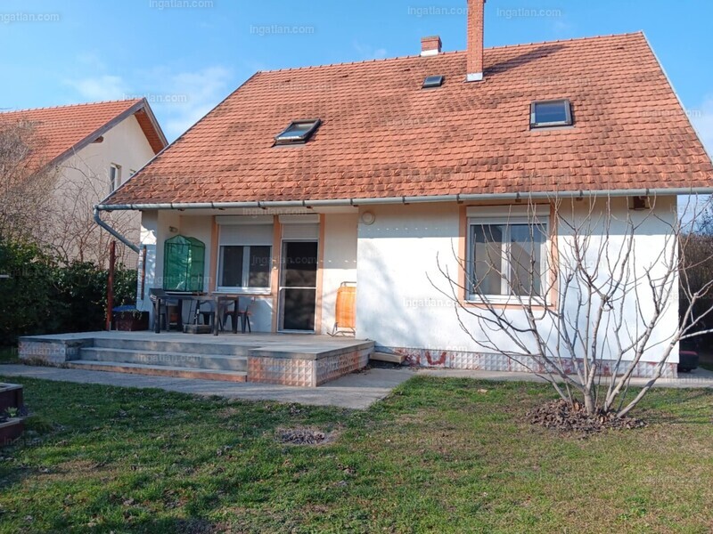 Listing photo