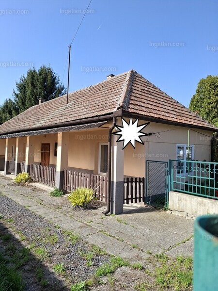 Listing photo