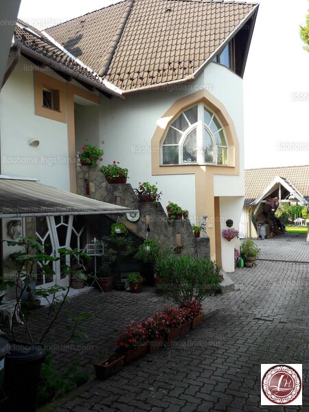 Listing photo