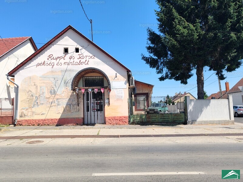 Hirdetés fotója