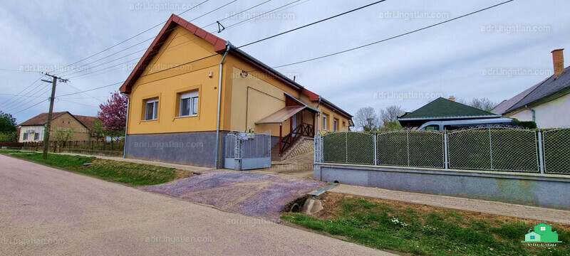 Listing photo