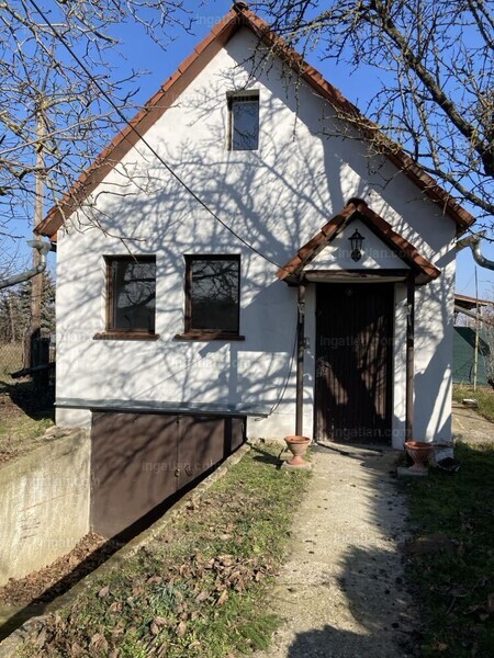 Listing photo