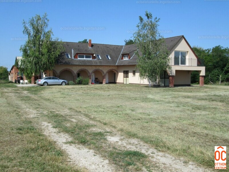 Listing photo