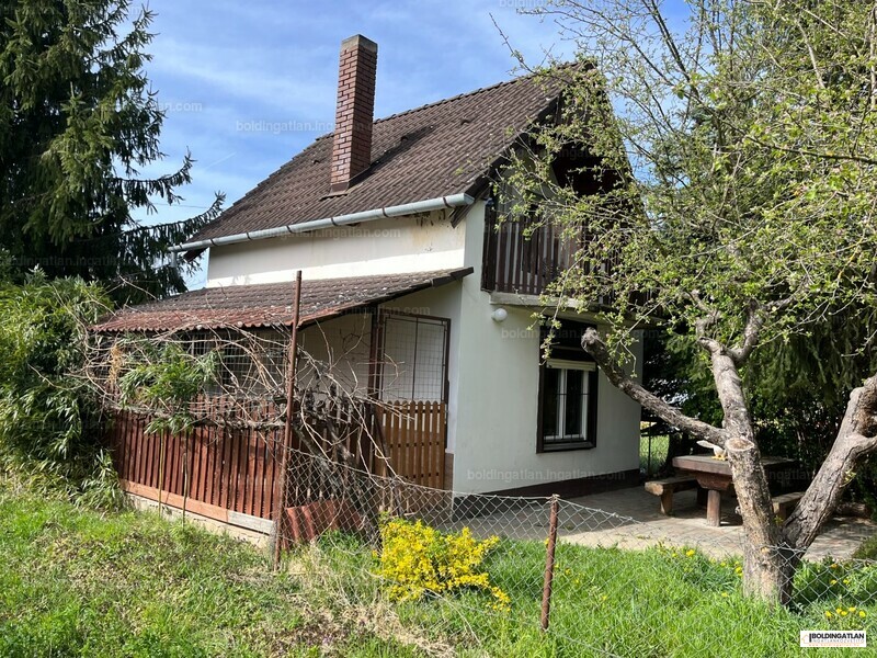 Listing photo