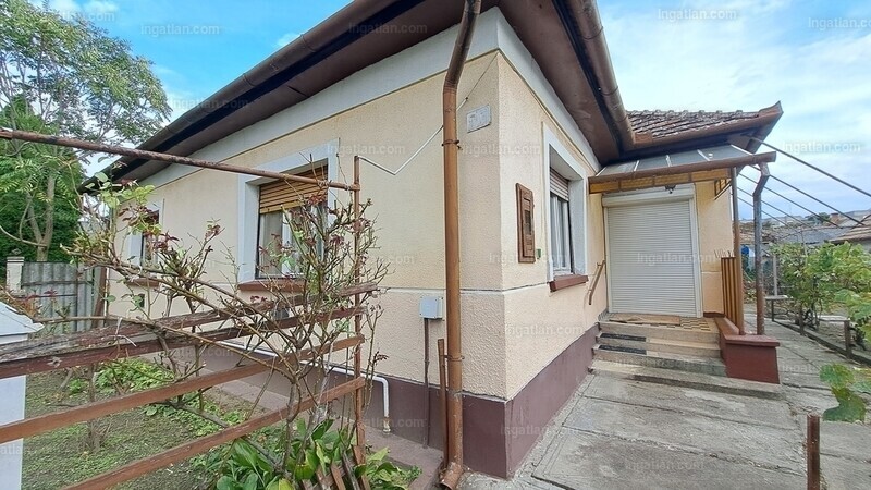Listing photo
