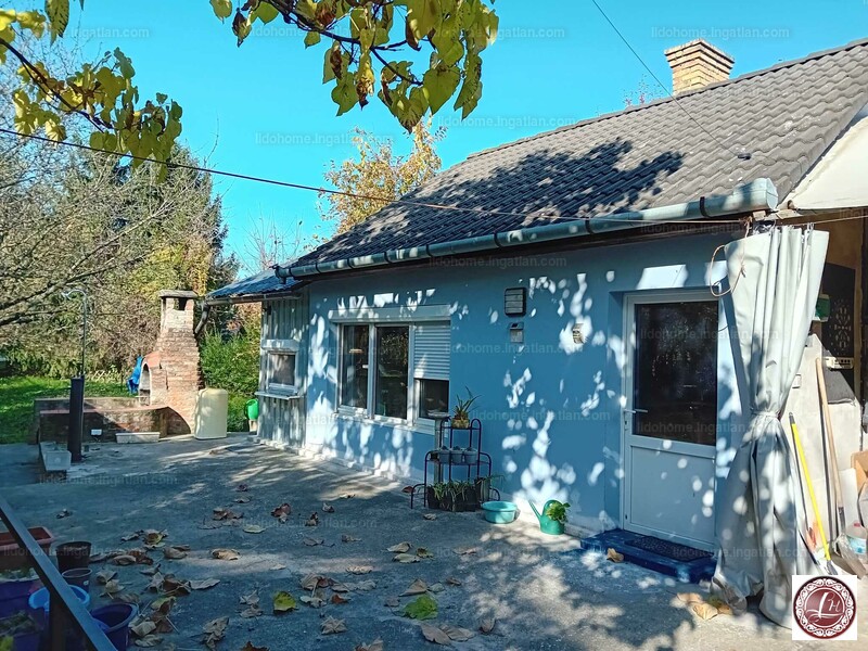 Listing photo