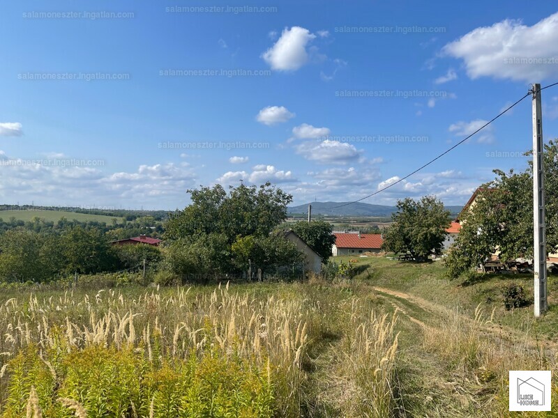 Hirdetés fotója
