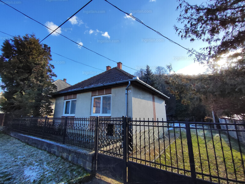 Listing photo