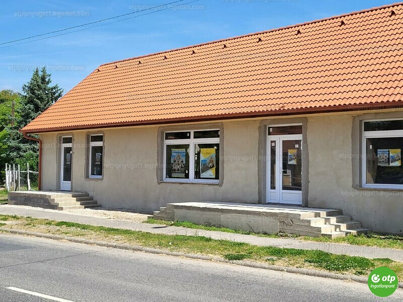 Listing photo