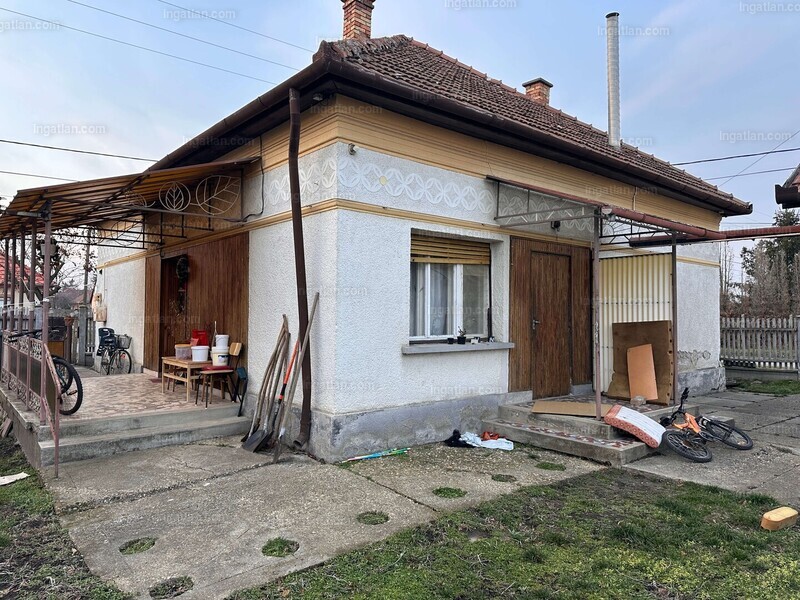 Listing photo