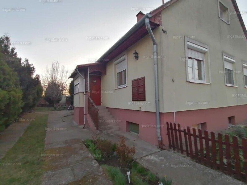 Listing photo