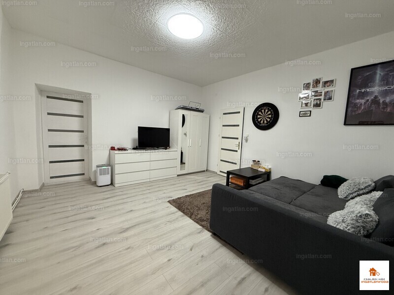 Listing photo