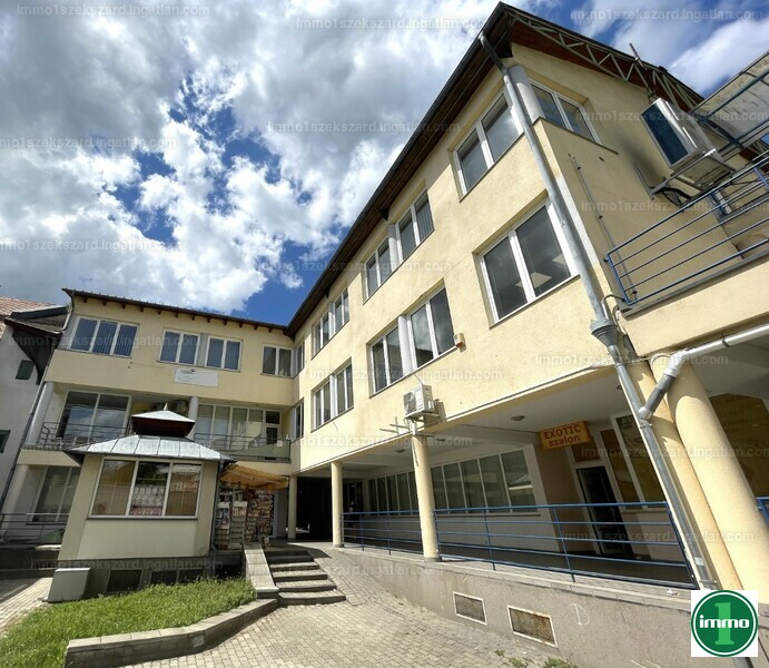 Listing photo