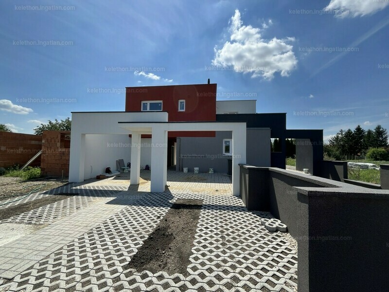 Hirdetés fotója