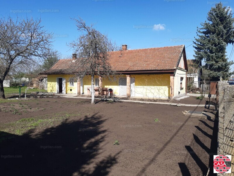 Listing photo