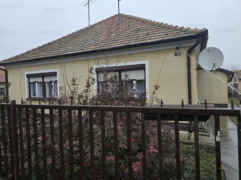 Listing photo