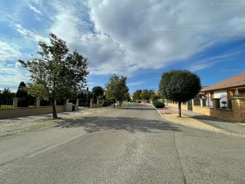 Hirdetés fotója