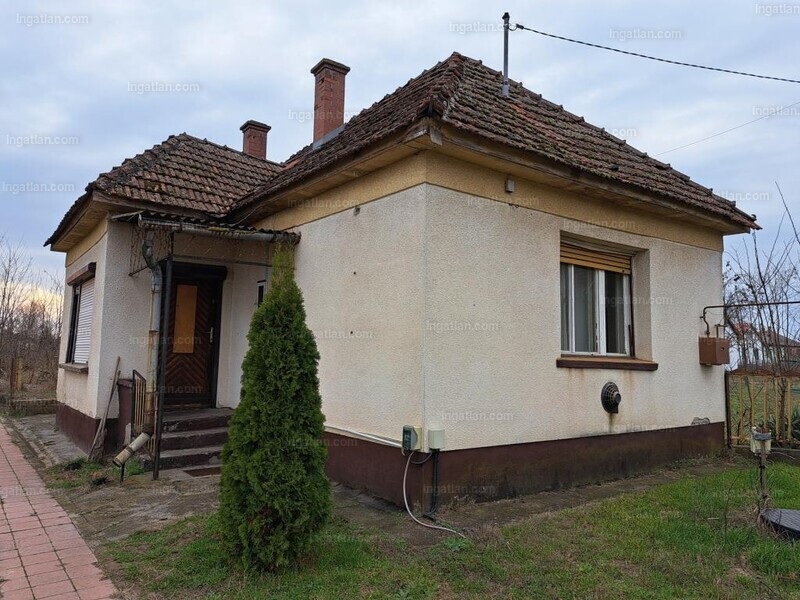 Listing photo