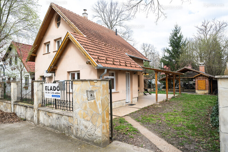 Listing photo
