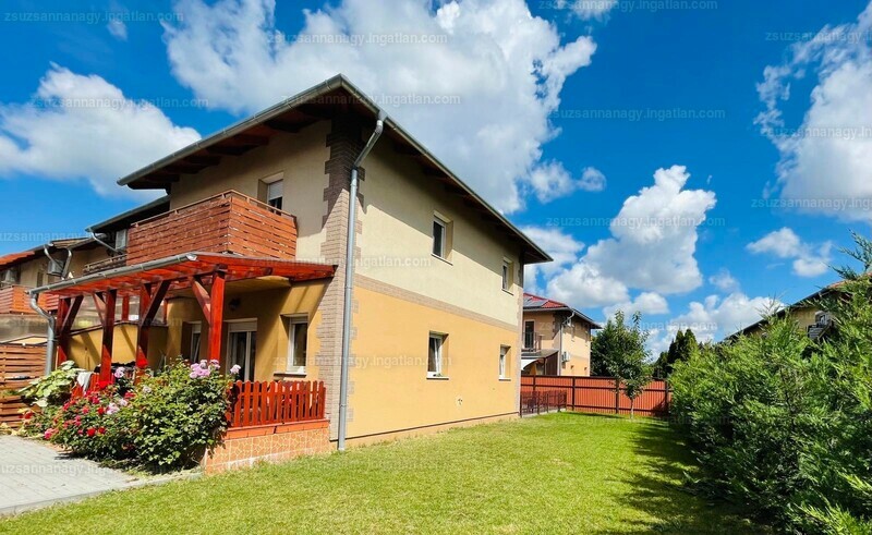 Listing photo