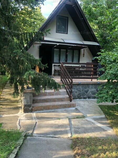 Elado Ronkhaz Szentendre () Elado Ronkhaz Szentendre