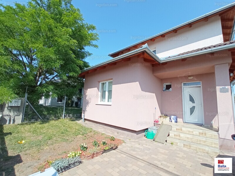 Listing photo