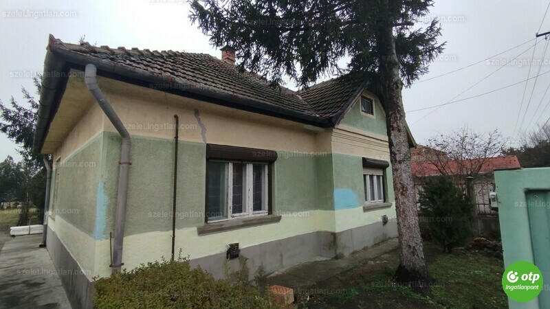 Listing photo