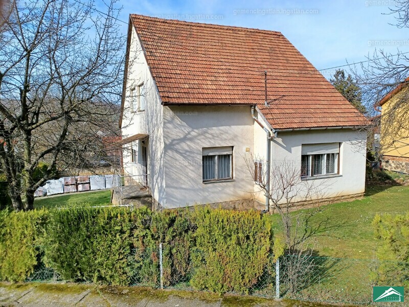 Hirdetés fotója