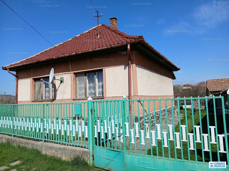 Listing photo
