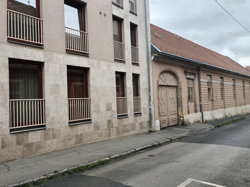 Listing photo