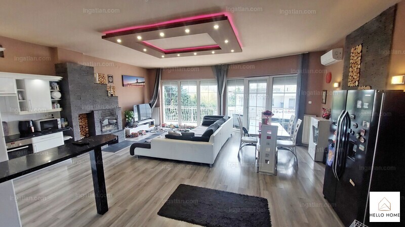 Listing photo