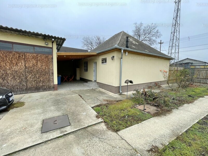 Listing photo