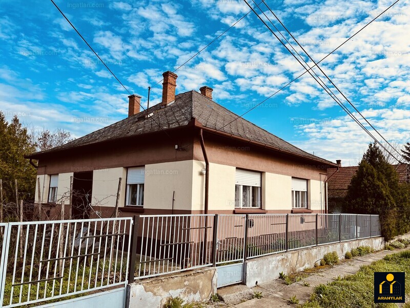 Listing photo