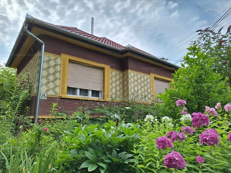 Listing photo