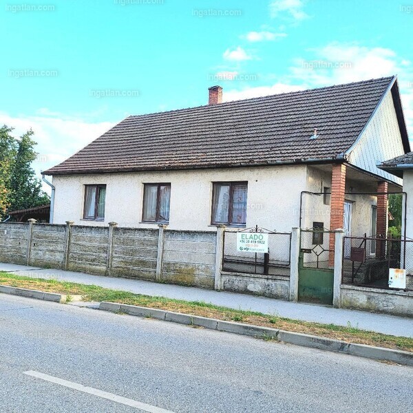 Listing photo