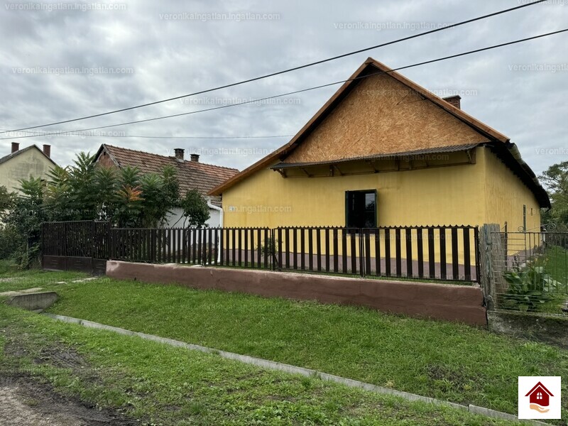 Hirdetés fotója