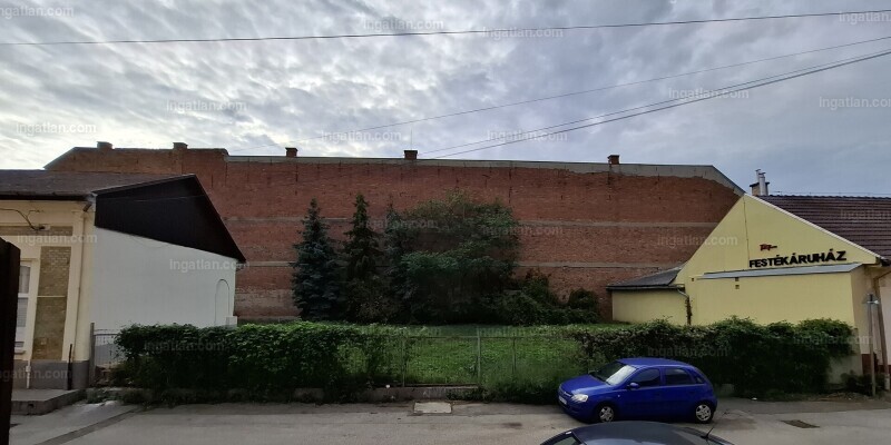 Listing photo
