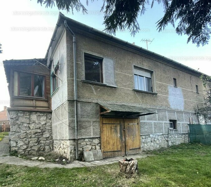 Hirdetés fotója